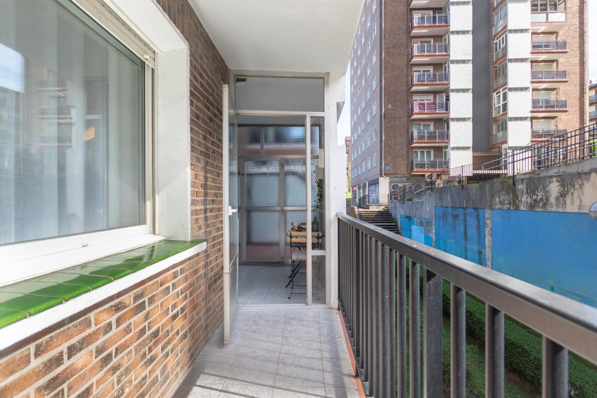 Etxebarria Apartment By People Rentals Bilbao Exterior photo