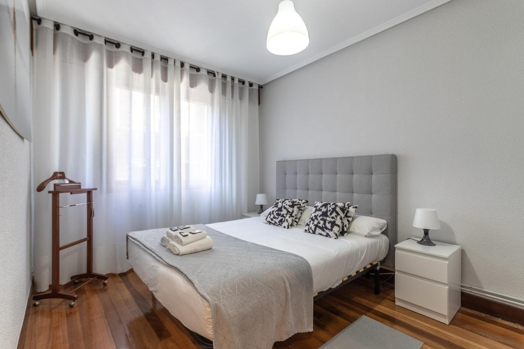 Etxebarria Apartment By People Rentals Bilbao Exterior photo